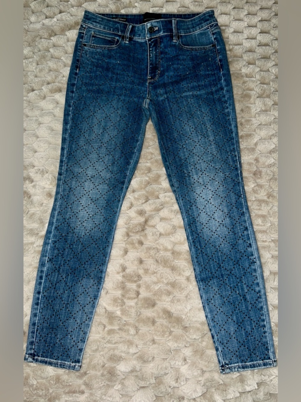 WHBM White House Black Market NWT Size 6 Skinny Ankle Mid Rise Embellished Jeans